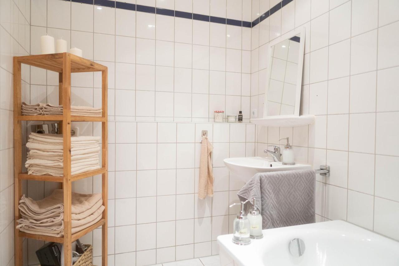 Grosse 3 Zimmer Wohnung Mit Netflix In Zentraler Lage Érfurt Exterior foto